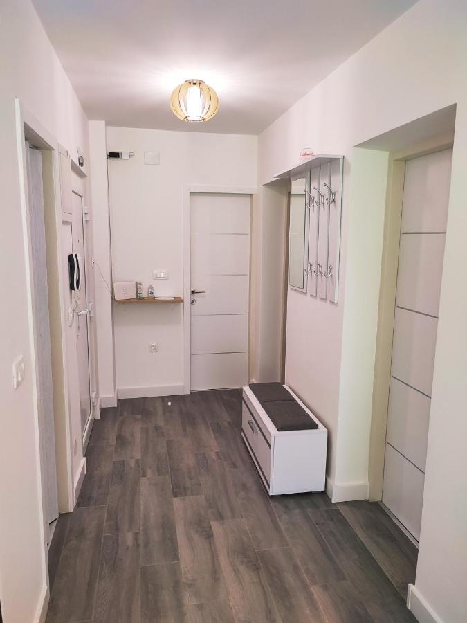 Apartman Levi Пула Екстериор снимка