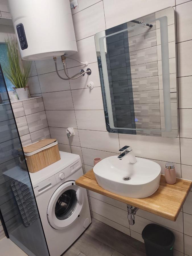 Apartman Levi Пула Екстериор снимка