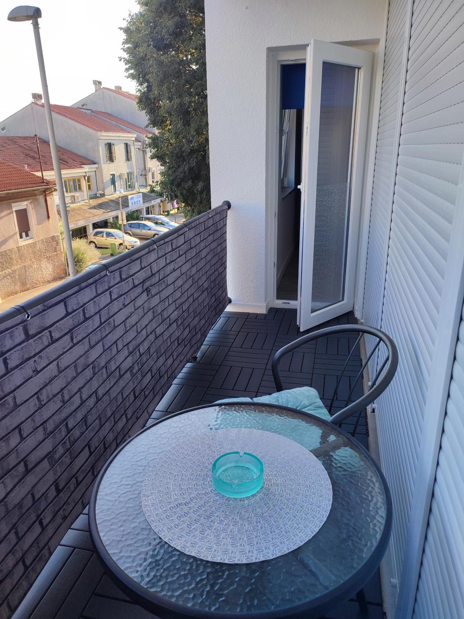 Apartman Levi Пула Екстериор снимка